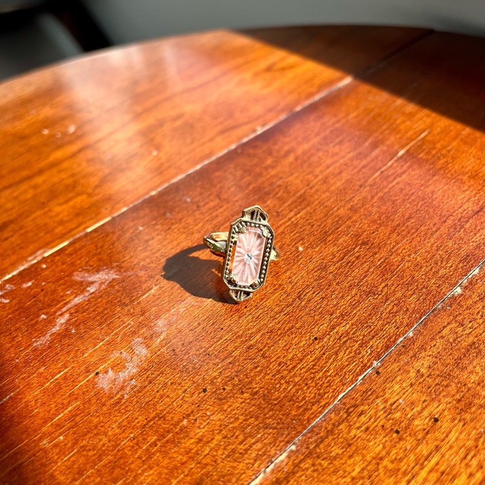 Vintage 1977 Avon Frostlight Pink Camphor Glass ring size 7